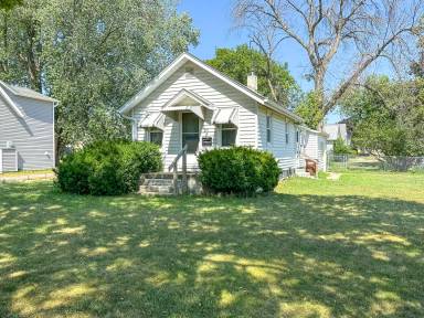 Main picture of 328 Washington Ave
