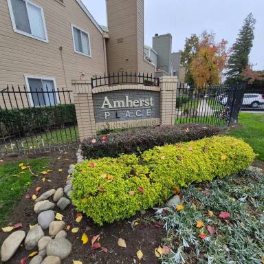 Main picture of Amherst Condominiums
