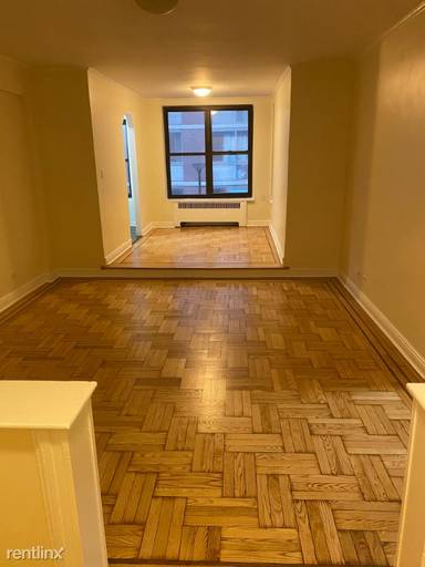 Main picture of 124 E 24th St