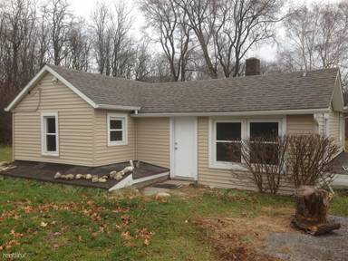 Main picture of 6623 S Meridian Rd