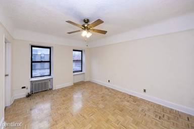 Main picture of 799 Lexington Ave