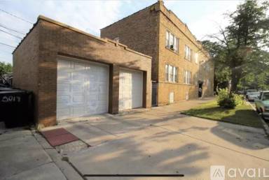 Main picture of 5021 W Belden St