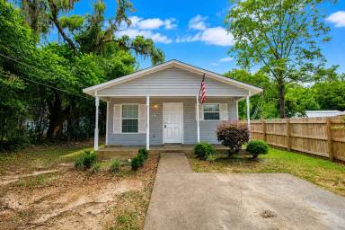 Main picture of 5579 Okaloosa St