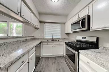 Main picture of 83 N Woodstock Circle Dr