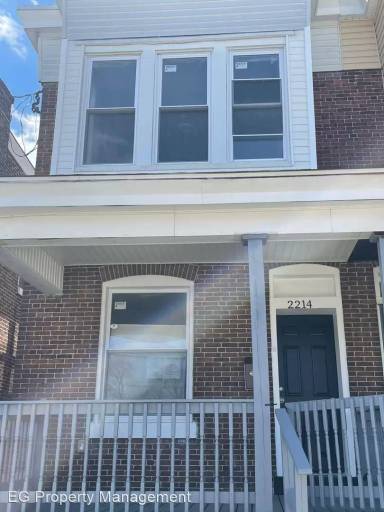 Main picture of 2214 Crosby St