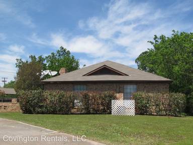 Main picture of 402 Phoenix Dr