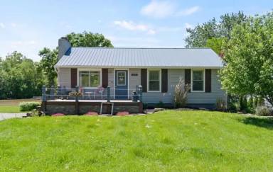Main picture of 15023 Beach Front Dr