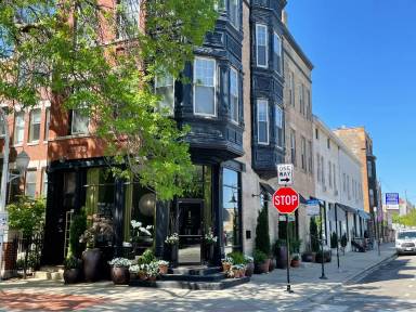 Main picture of 1972 N Orchard St