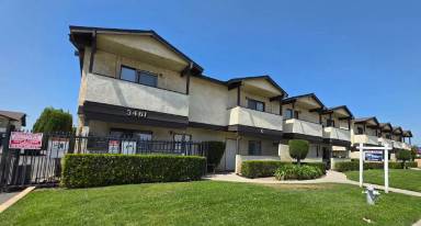 Main picture of 3461 S Chester Ave