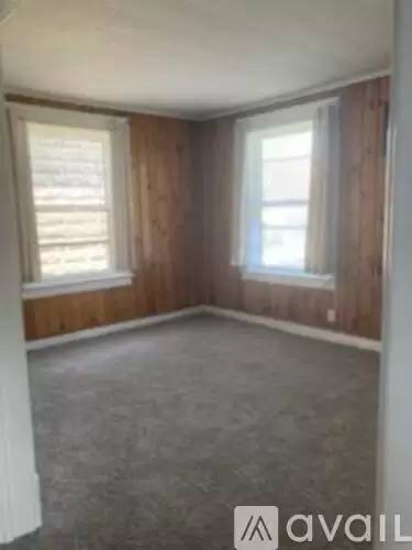 Main picture of 5 Rand St