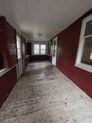 Main picture of 1528 W 10th St