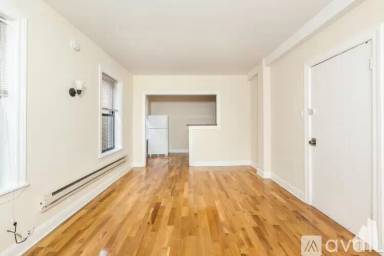 Main picture of 1347 N Dearborn St