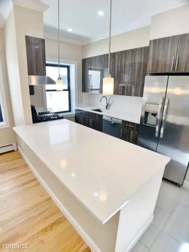 Main picture of 2133 36th St