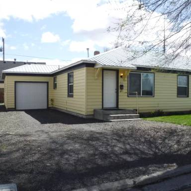 Main picture of 626 SW 8th St