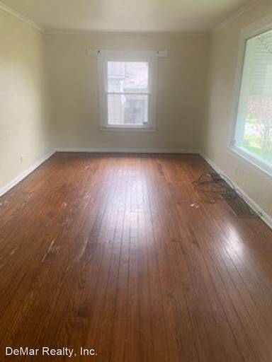 Main picture of 41 S Osborn Ave