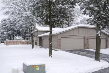 Main picture of 10563 Martin St NW