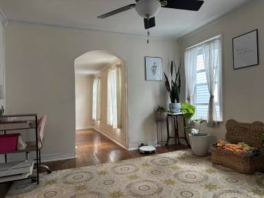Main picture of 318 Hawley Ave