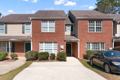 Main picture of 935 Hickory Bend Rd