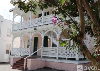 Main picture of 1525 Madison Ave