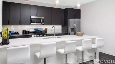 Main picture of 820 W Agatite Ave