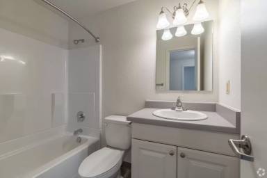 Main picture of 875 SW 185th Ave