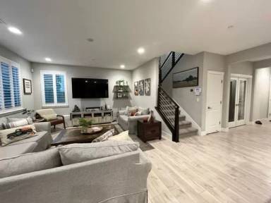 Main picture of 333 Emory Ct