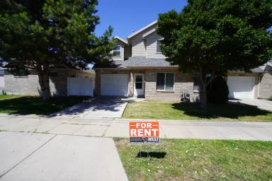 Main picture of 3063 Lincoln Ave
