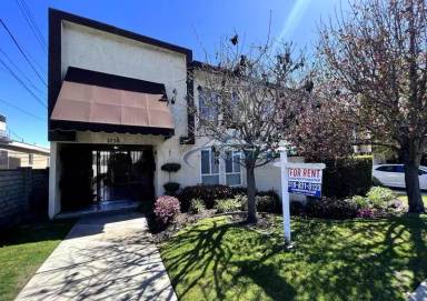 Main picture of 2758 Orange Avenue