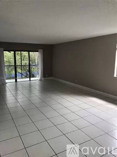 Main picture of 280 Racquet Club Rd
