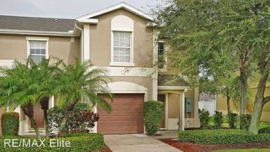 Main picture of 2615 Revolution St