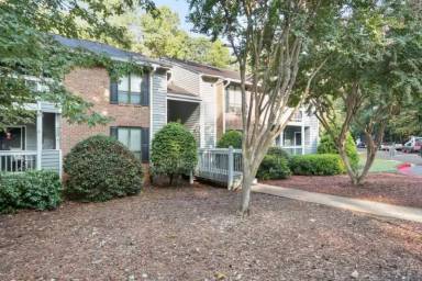 Main picture of 527 Warm Springs Cir