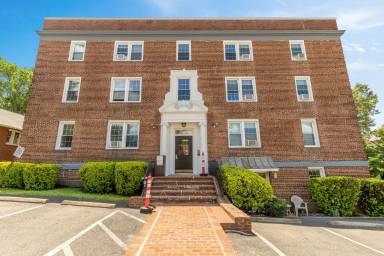 Main picture of 2634 Langston Blvd