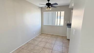 Main picture of 9452 Valley View St