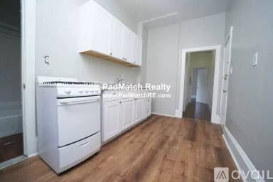 Main picture of 447 Park Dr