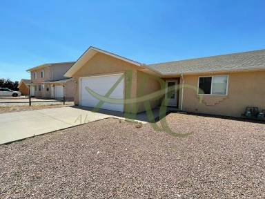 Main picture of 951 S Harmony Ln