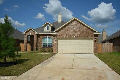 Main picture of 1024 Shadow Glenn Dr