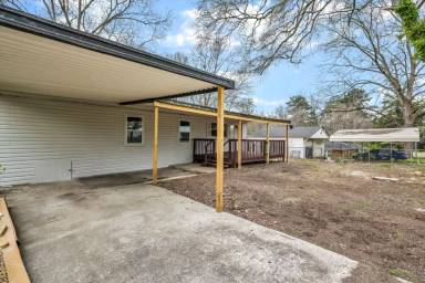 Main picture of 821 9th Way