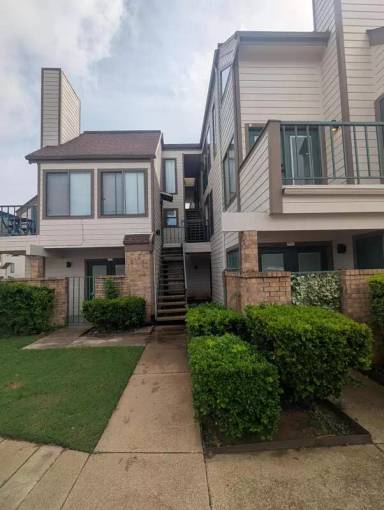 Main picture of 2309 Balsam Dr
