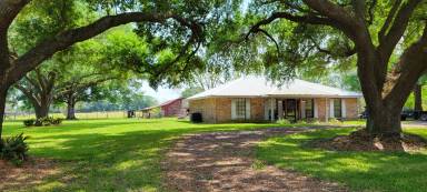 Main picture of 1821 Gendarme Rd