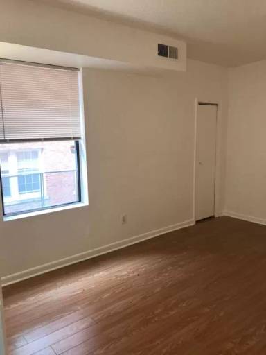 Main picture of 1420 Chapin St NW