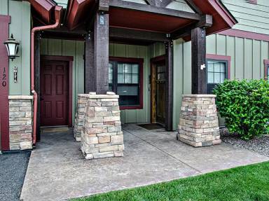 Main picture of 120 Meadow Vista Loop
