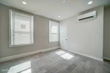 Main picture of 2432 N Bancroft St