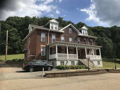 Main picture of 25 Main St