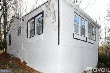 Main picture of 4120 Calvert Dr