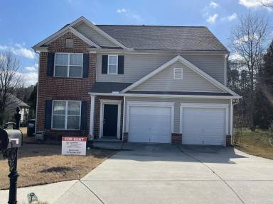 Main picture of 2199 Tullamore Cir