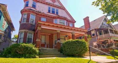 Main picture of 3113 W McKinley Blvd