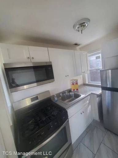 Main picture of 45 N 63rd St