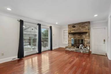 Main picture of 1005 Elkton Rd