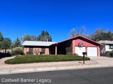 Main picture of 6909 Cherry Hills Loop NE