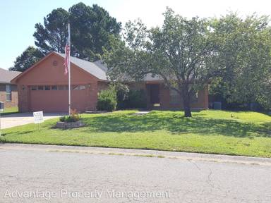 Main picture of 2420 Peabody Dr
